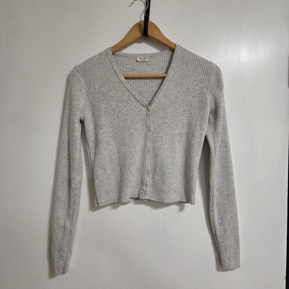 John Galt Cropped Ribbed Long Sleeve Cardigan Light Gray
